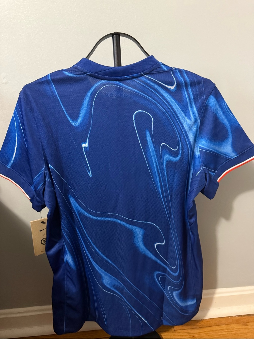 Nike Women’s Chelsea FC Soccer Jersey - Picture 5 of 5